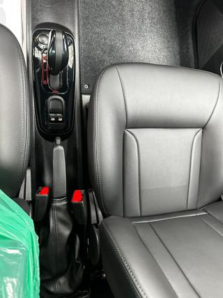 LIGIER JS usata, con Bluetooth