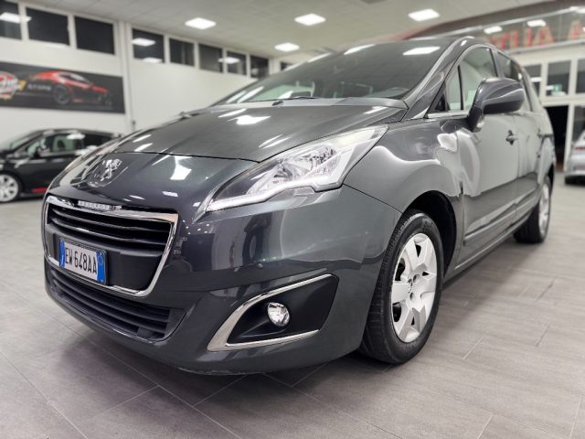 PEUGEOT 5008 usata, con Climatizzatore