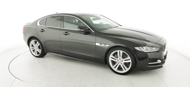 JAGUAR XE usata, con Volante in pelle