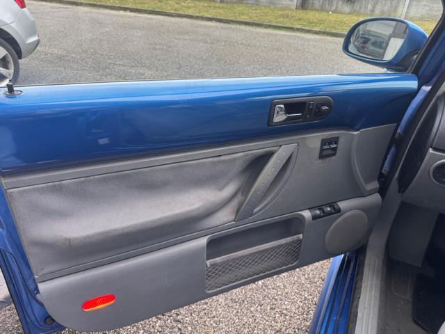 VOLKSWAGEN New Beetle usata, con Alzacristalli elettrici