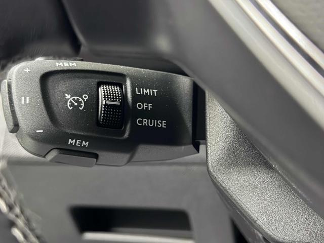 PEUGEOT 3008 usata, con Fari full-led