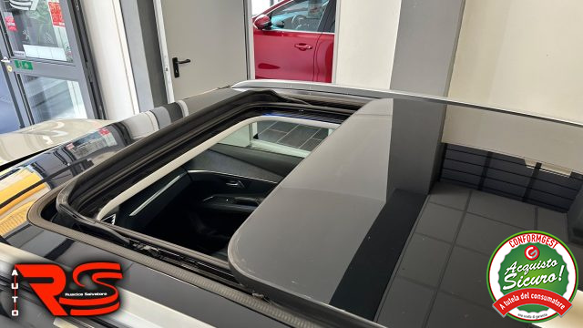 PEUGEOT 3008 usata, con Sedile posteriore sdoppiato