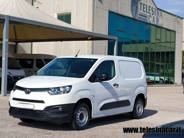 TOYOTA Proace City usata, con Airbag