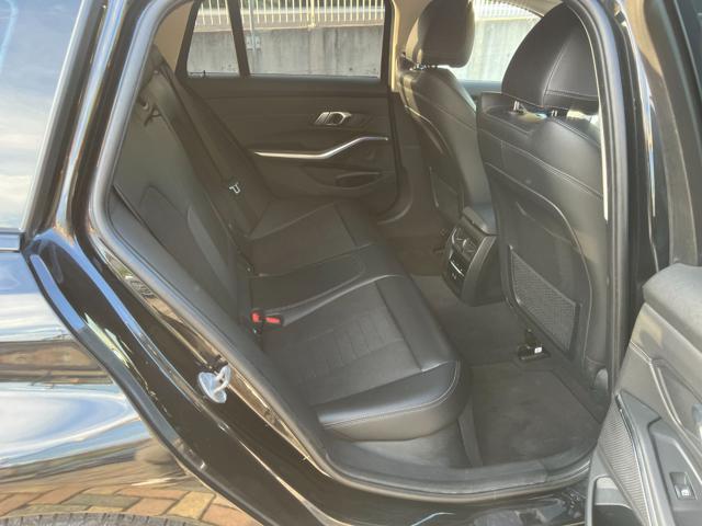 BMW 330 usata, con Sedile posteriore sdoppiato