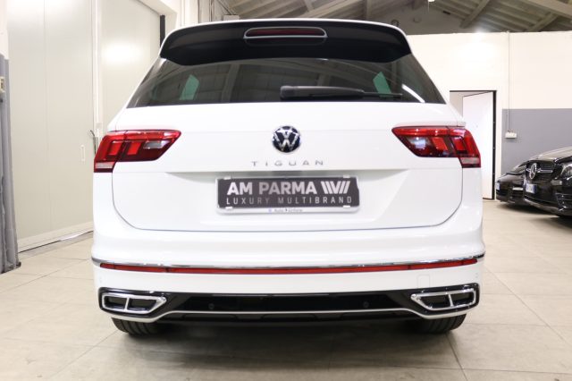 VOLKSWAGEN Tiguan usata, con Autoradio