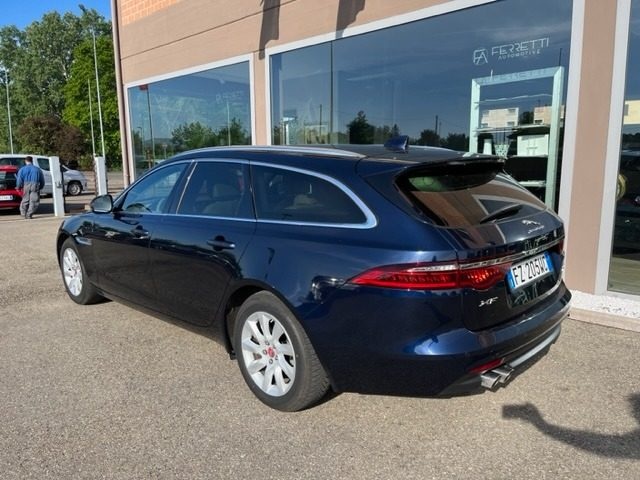 JAGUAR XF usata, con Cerchi in lega