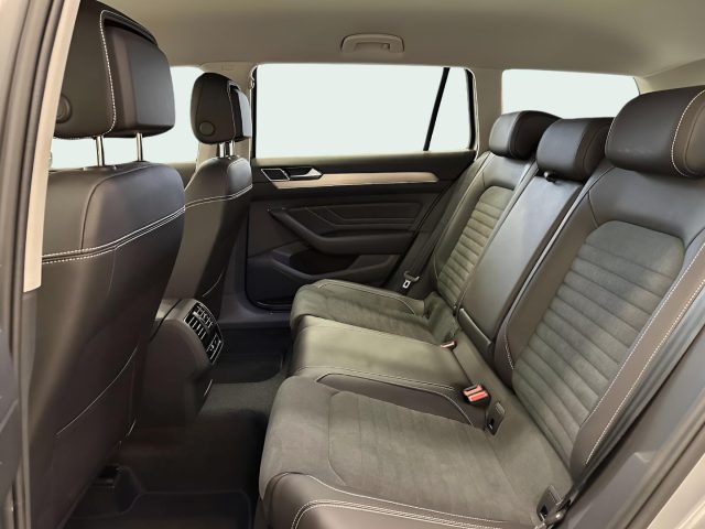 VOLKSWAGEN Passat Variant usata, con Cruise Control