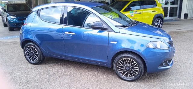 LANCIA Ypsilon usata, con Airbag