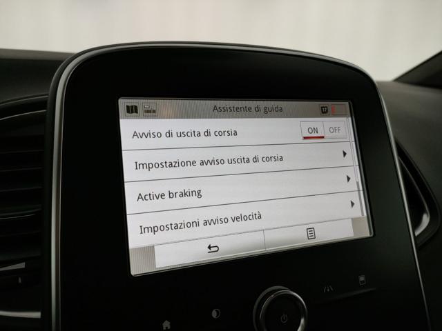 RENAULT Scenic usata, con Cruise Control