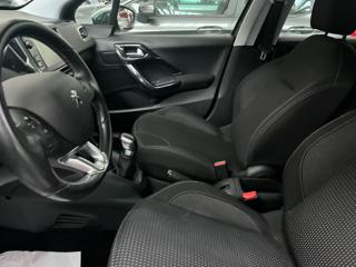 PEUGEOT 208 usata, con Bluetooth
