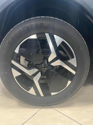 PEUGEOT 2008 usata, con USB