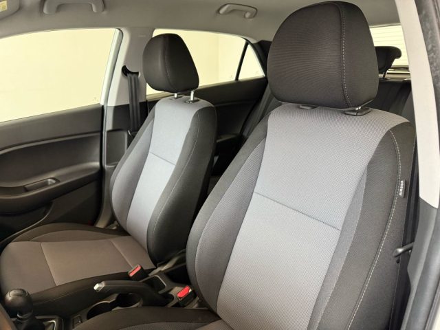 HYUNDAI i20 usata 18