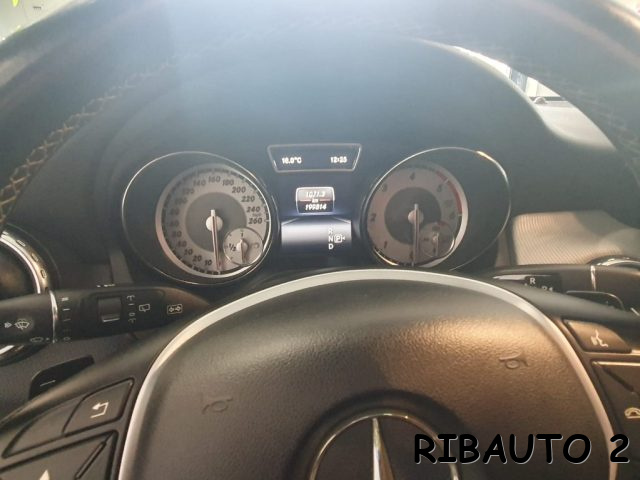 MERCEDES-BENZ GLA 220 usata, con Alzacristalli elettrici