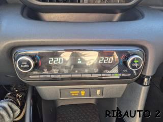 TOYOTA Yaris usata, con Autoradio digitale