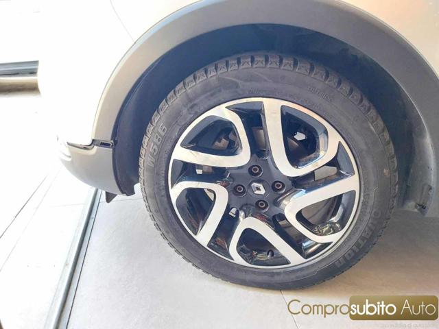 RENAULT Captur usata, con Sedile posteriore sdoppiato