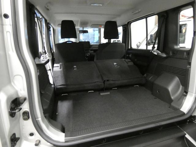 SUZUKI Jimny usata, con Sedile posteriore sdoppiato