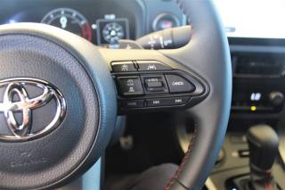 TOYOTA Yaris usata, con Autoradio digitale