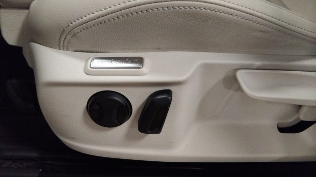 VOLKSWAGEN Passat usata, con Sensori di parcheggio posteriori