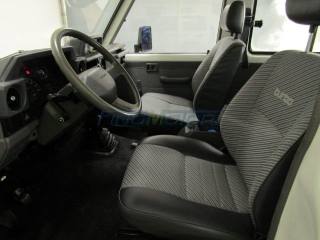 TOYOTA Land Cruiser usata 5