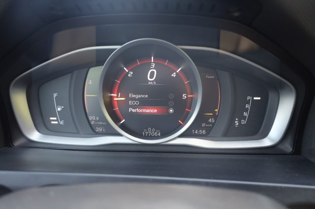 VOLVO V60 usata, con Alzacristalli elettrici