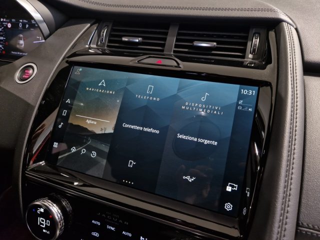 JAGUAR E-Pace usata, con Servosterzo