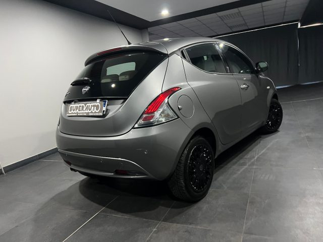 LANCIA Ypsilon usata, con Airbag laterali