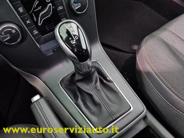 VOLVO V40 Cross Country usata, con Sensore di luce