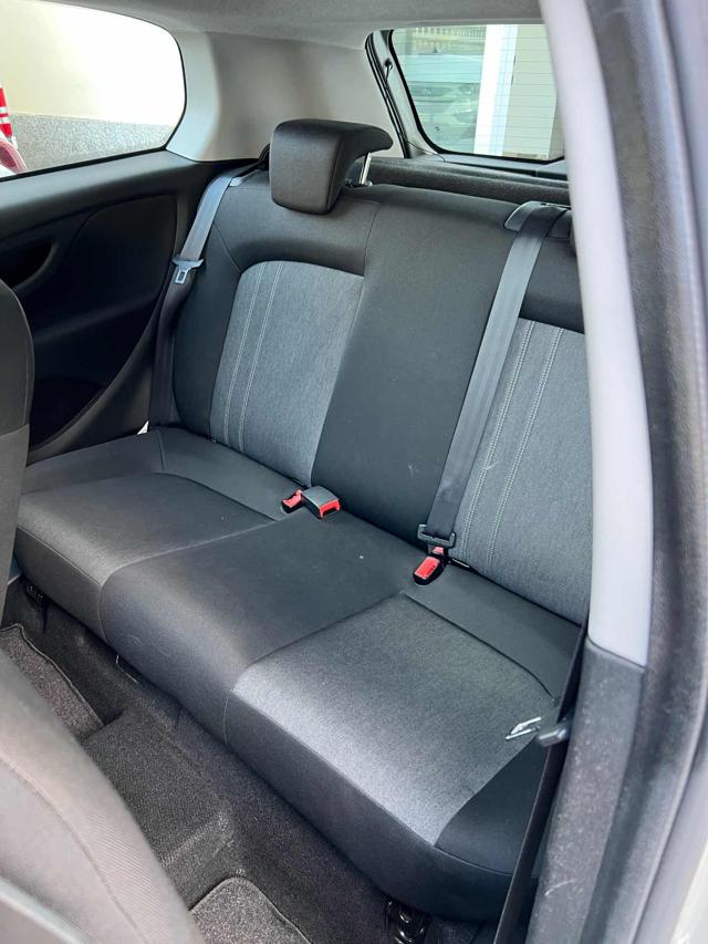 FIAT Punto usata, con Specchietti laterali elettrici