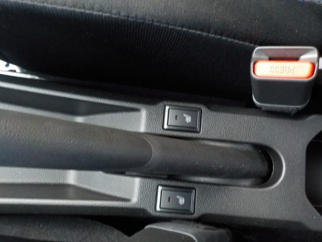 SUZUKI Ignis usata, con Bluetooth