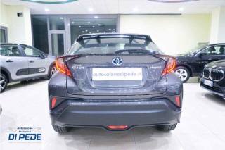 TOYOTA C-HR usata, con Autoradio
