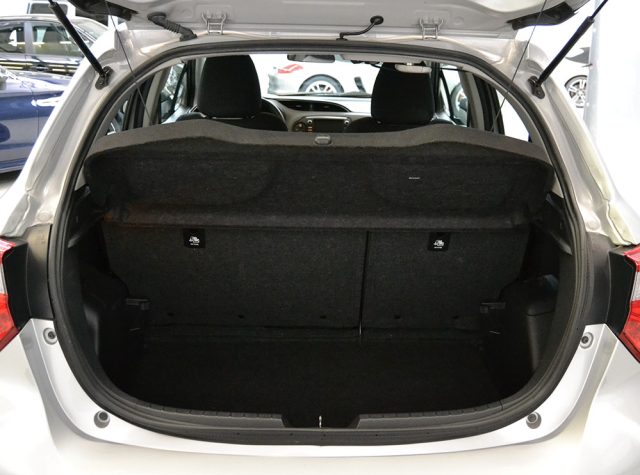 TOYOTA Yaris usata, con Controllo trazione