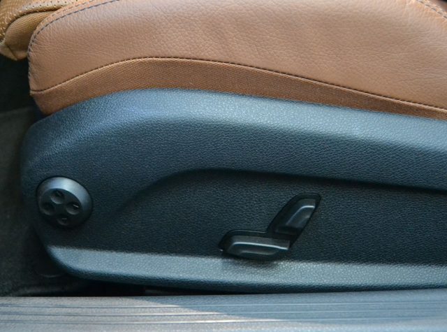 MERCEDES-BENZ C 200 usata, con Autoradio