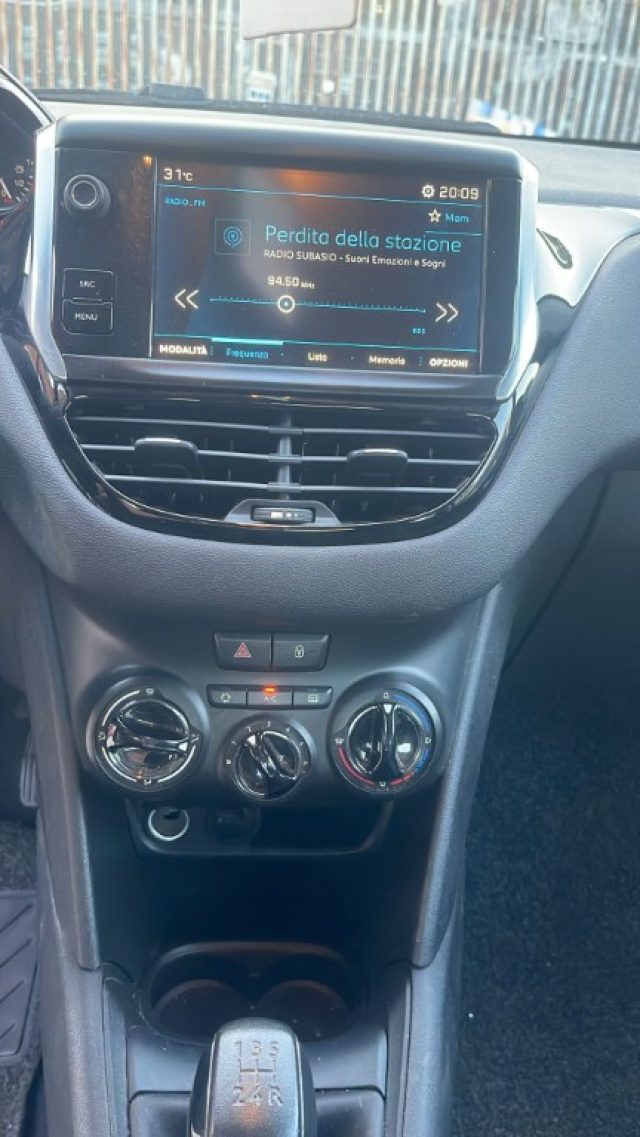 PEUGEOT 208 usata, con Fendinebbia