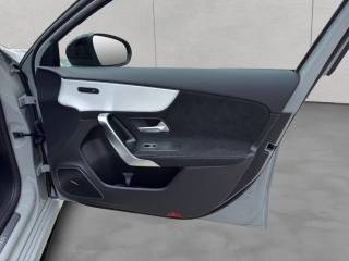 MERCEDES-BENZ A 180 usata, con Park Distance Control