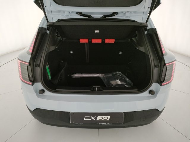 VOLVO EX30 usata, con Bluetooth