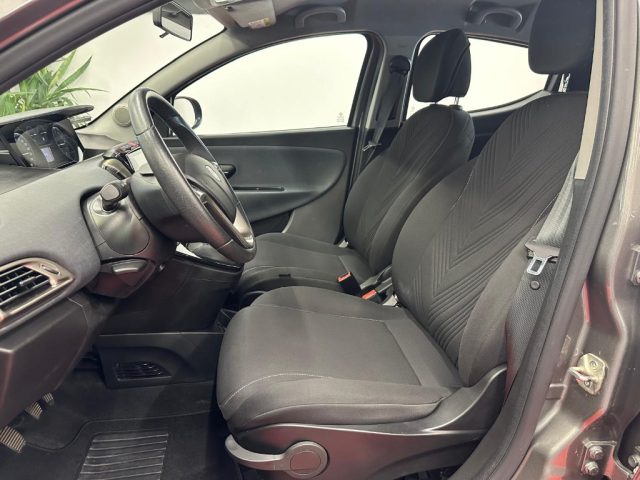 LANCIA Ypsilon usata, con Lettore CD