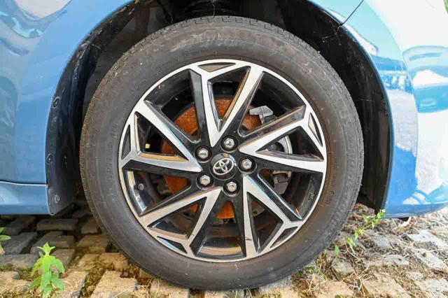 TOYOTA Yaris usata, con Autoradio