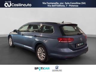 VOLKSWAGEN Passat Variant usata, con Airbag laterali