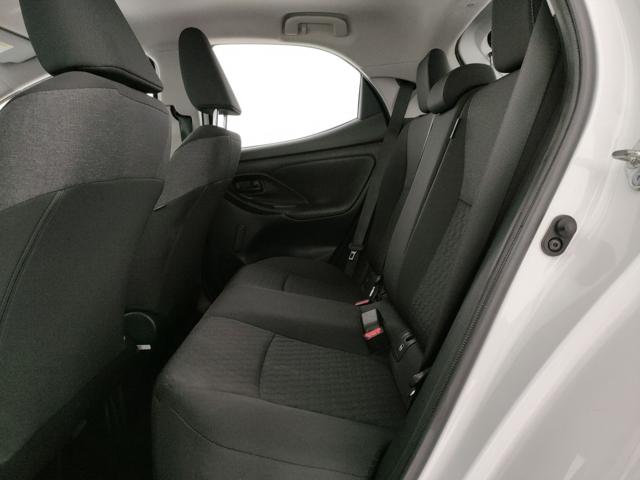 TOYOTA Yaris usata, con Volante in pelle
