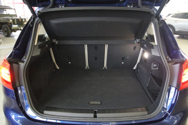 BMW 225 usata, con Portellone posteriore elettrico