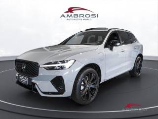 VOLVO XC60 Black Edition T6 AWD ibrido plug-in Elettrica/Benz