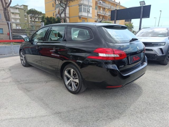 PEUGEOT 308 usata, con Autoradio