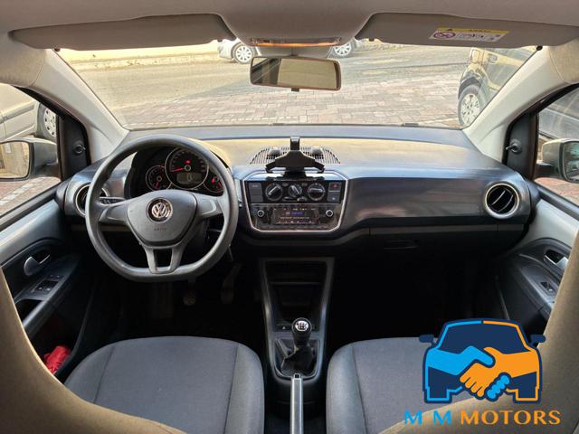 VOLKSWAGEN up! usata, con USB