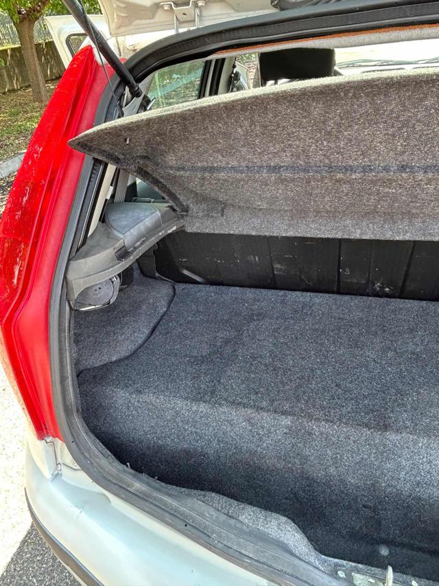 FIAT Punto usata 9