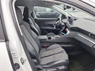 PEUGEOT 3008 usata, con Apple CarPlay