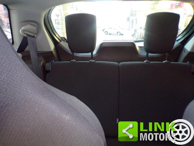 TOYOTA iQ usata 38