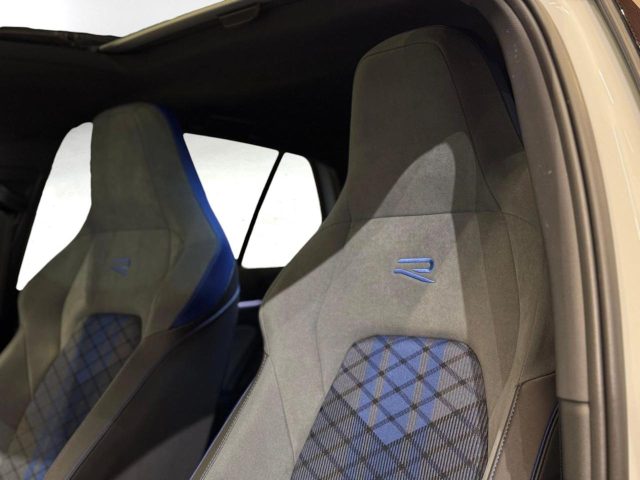 VOLKSWAGEN Golf R usata, con Climatizzatore