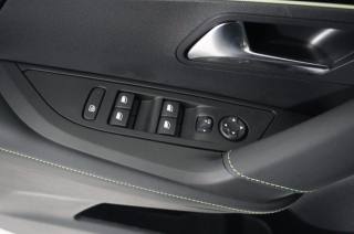 PEUGEOT 2008 usata, con Vetri oscurati