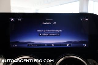 MERCEDES-BENZ GLB 180 usata, con Volante in pelle