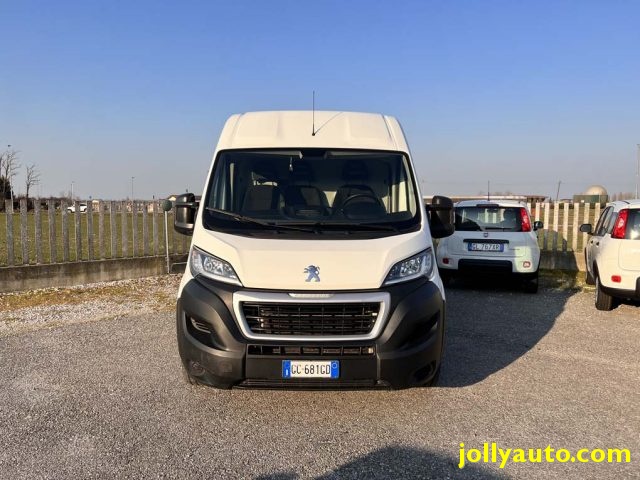 PEUGEOT Boxer usata, con Airbag